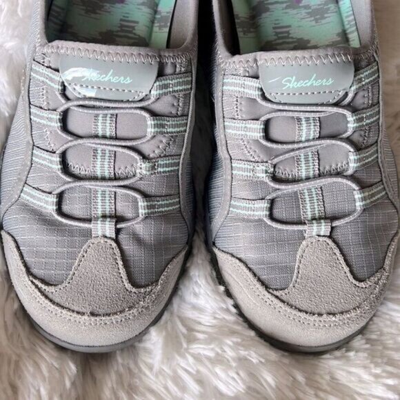 Sketchers Relaxed Fit Breathe Easy Allure Memory Foam Slip On Sneakers 9 - Picture 12 of 12